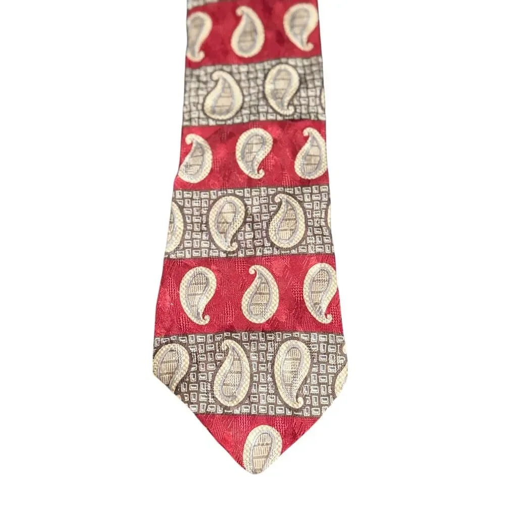 Vintage Perry Ellis Portfolio Men's Red Patterned Necktie